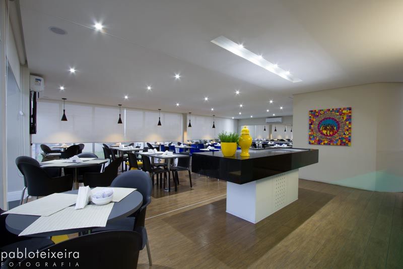 Le Canard Joinville Luaran gambar